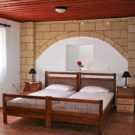 Tassos 3 * Armenoí